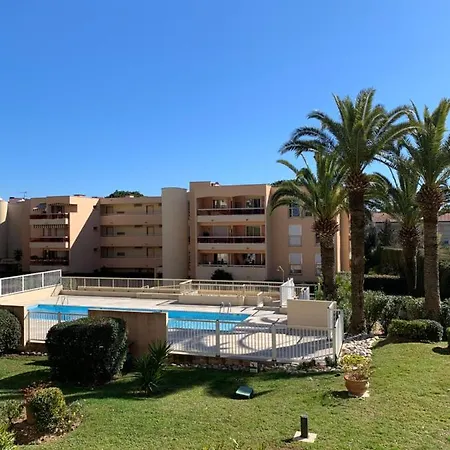 5 Mn Des Plages De Sable, Parking Et Piscine جولْف جو